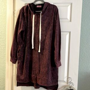 Zenana hoodie dress or tunic, maroon 1x. True to size